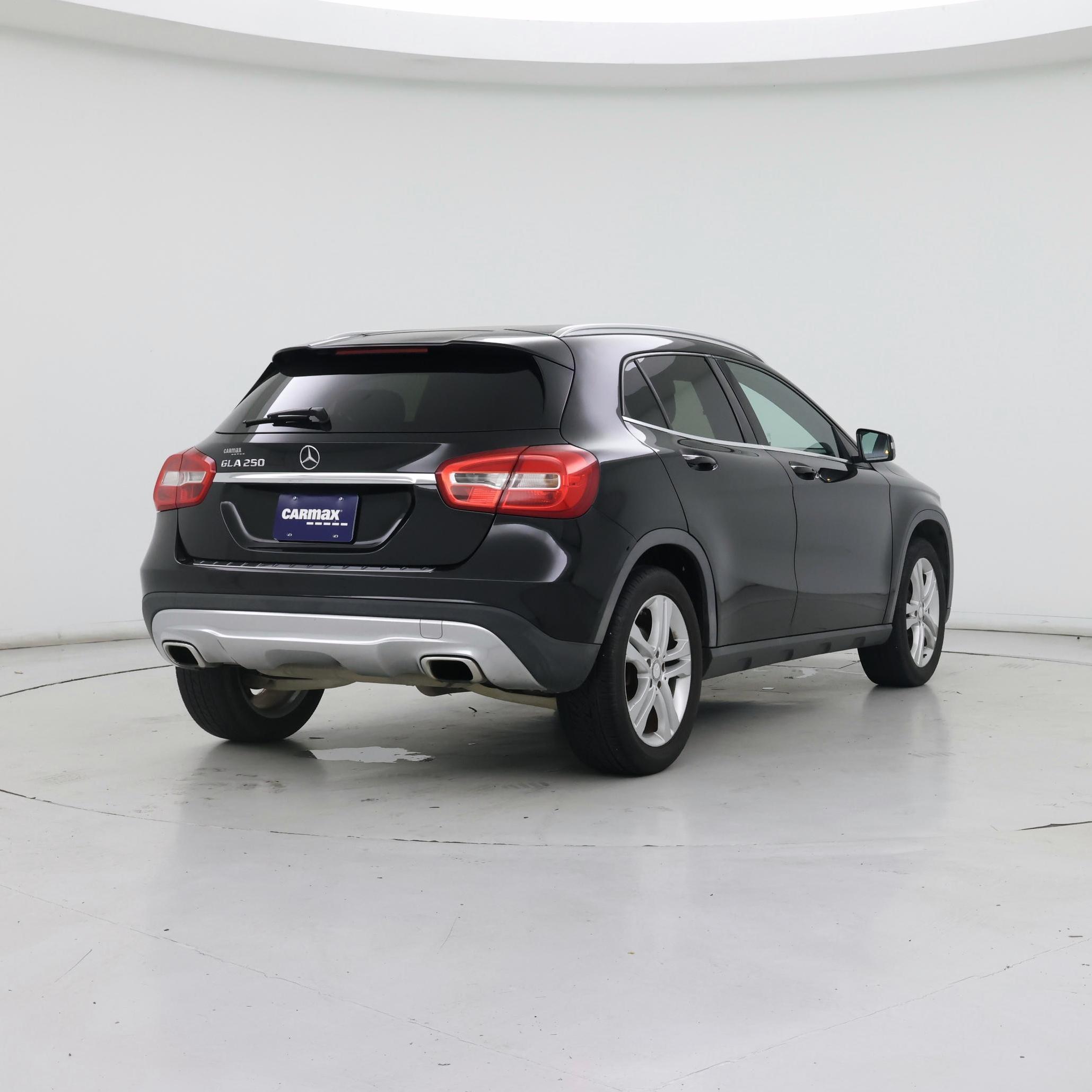 Thumbnail: 2016 Mercedes-Benz GLA - 8