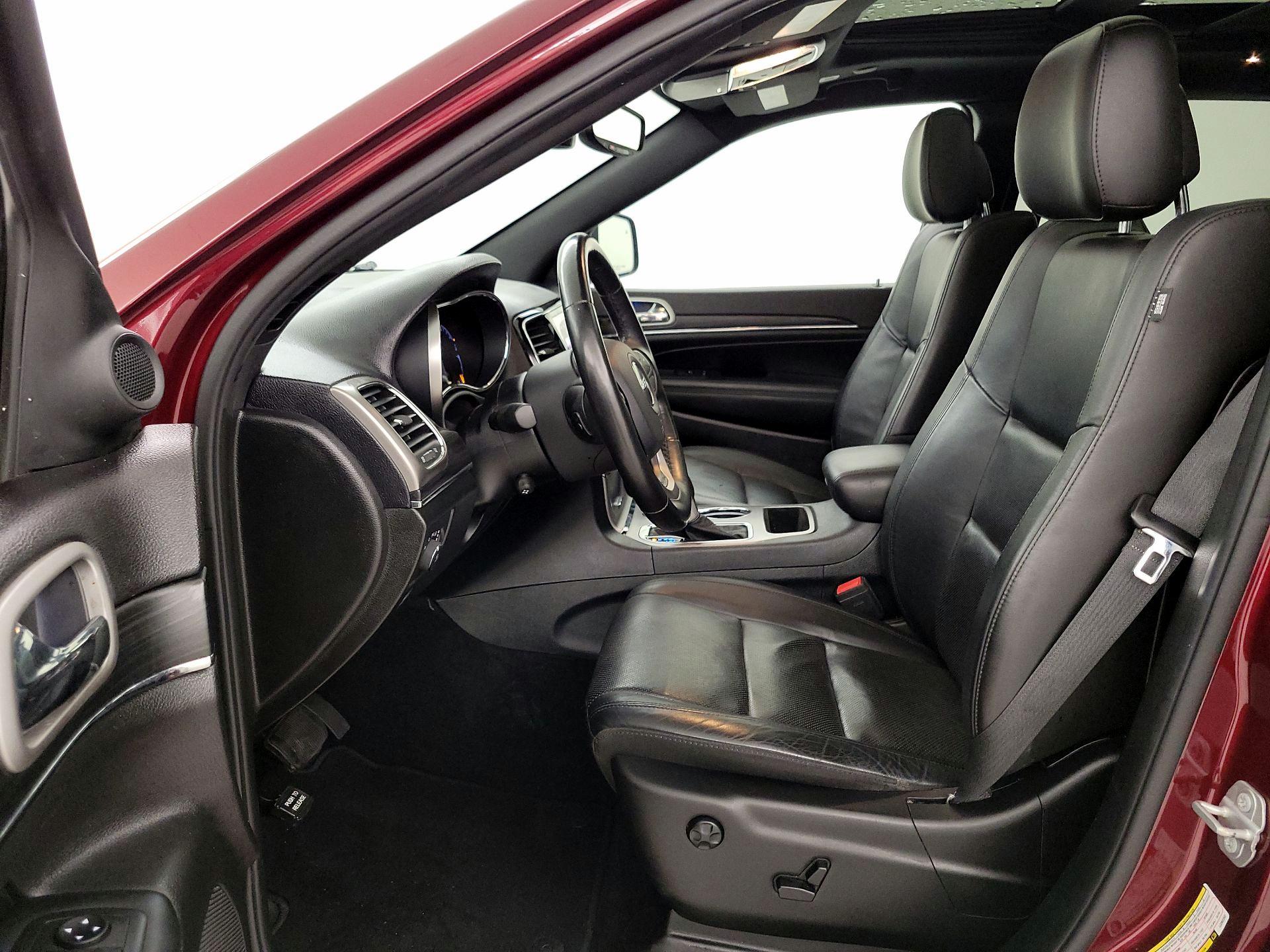 Thumbnail: 2020 Jeep Grand Cherokee - 11