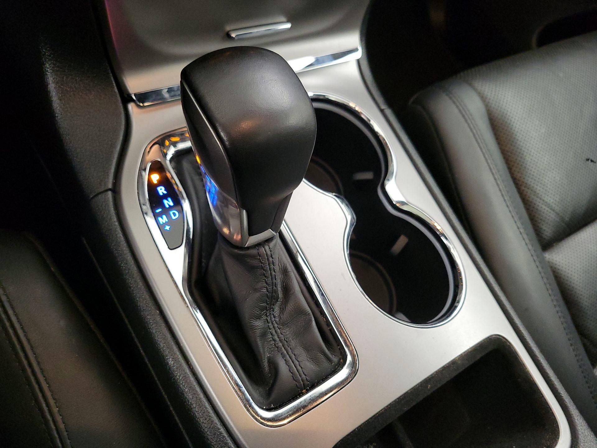Thumbnail: 2020 Jeep Grand Cherokee - 18