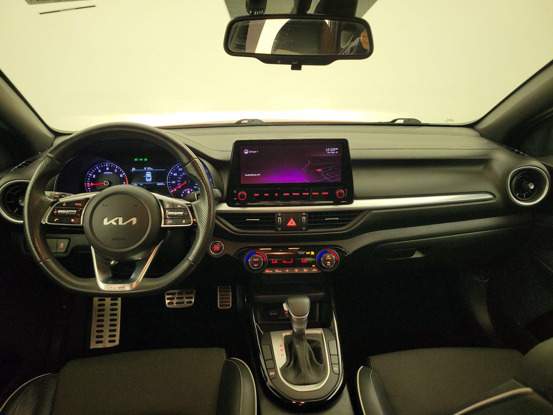 Thumbnail: 2022 Kia Forte - 9