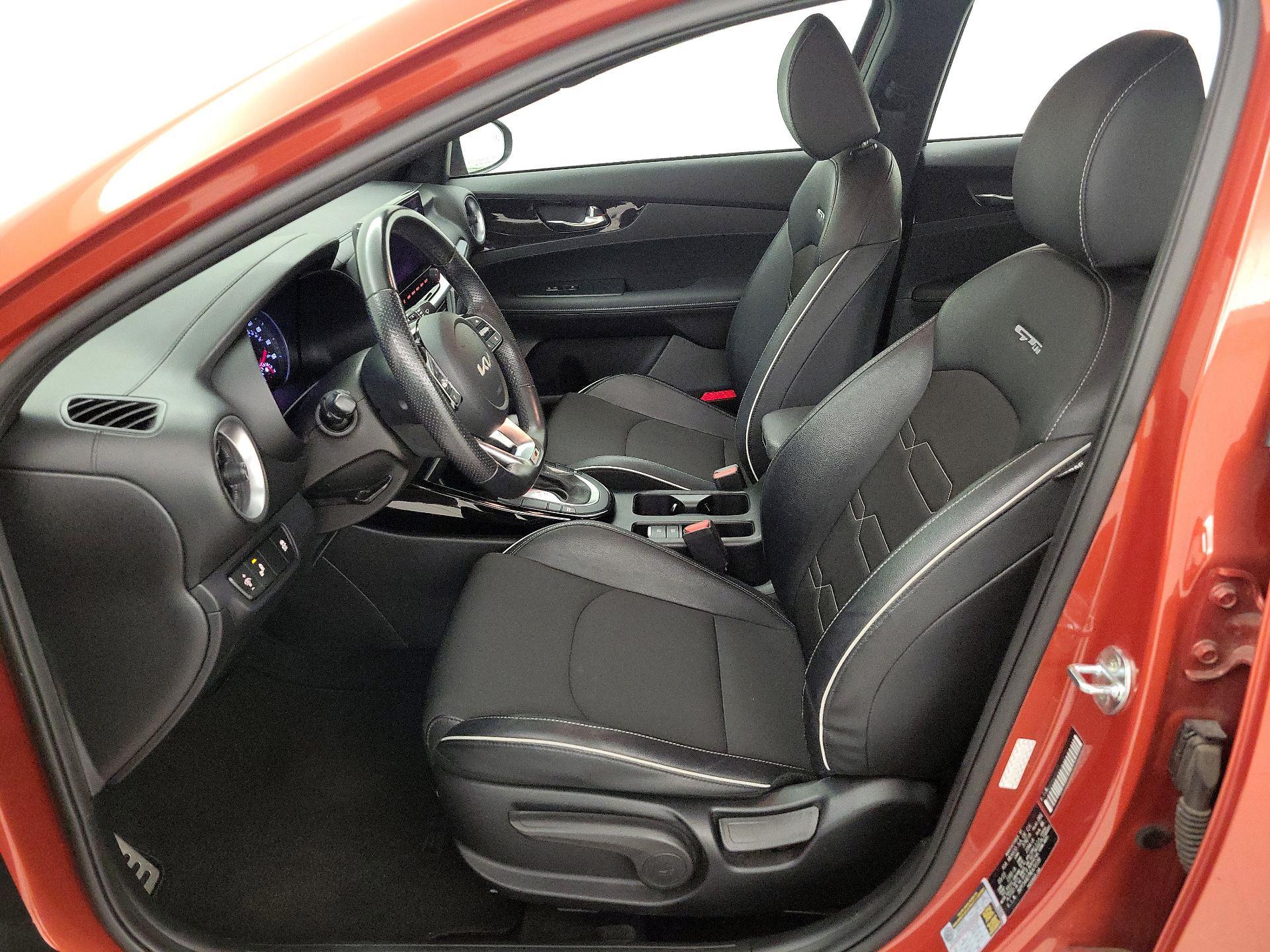 Thumbnail: 2022 Kia Forte - 11