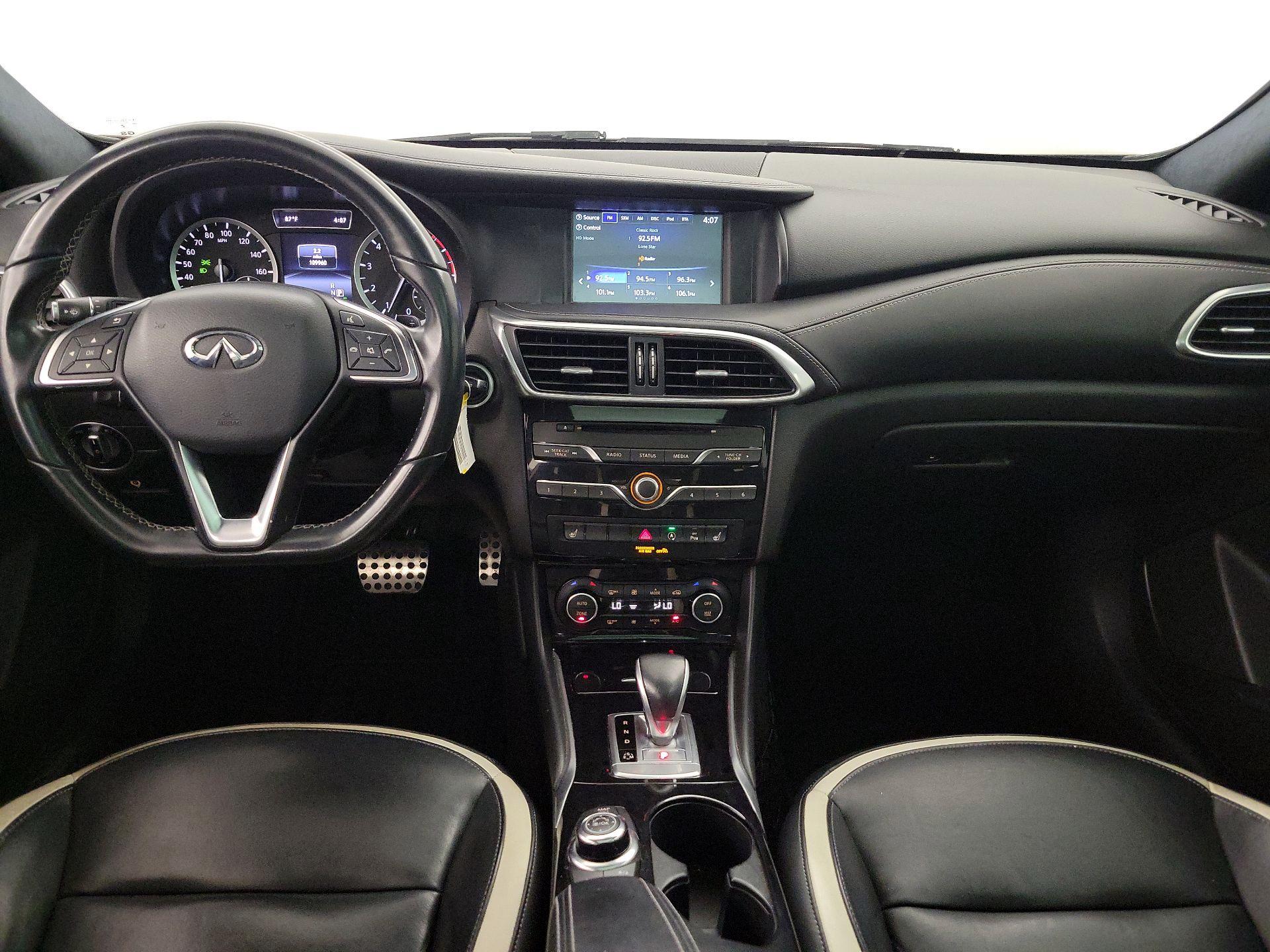 Thumbnail: 2017 INFINITI QX30 - 9