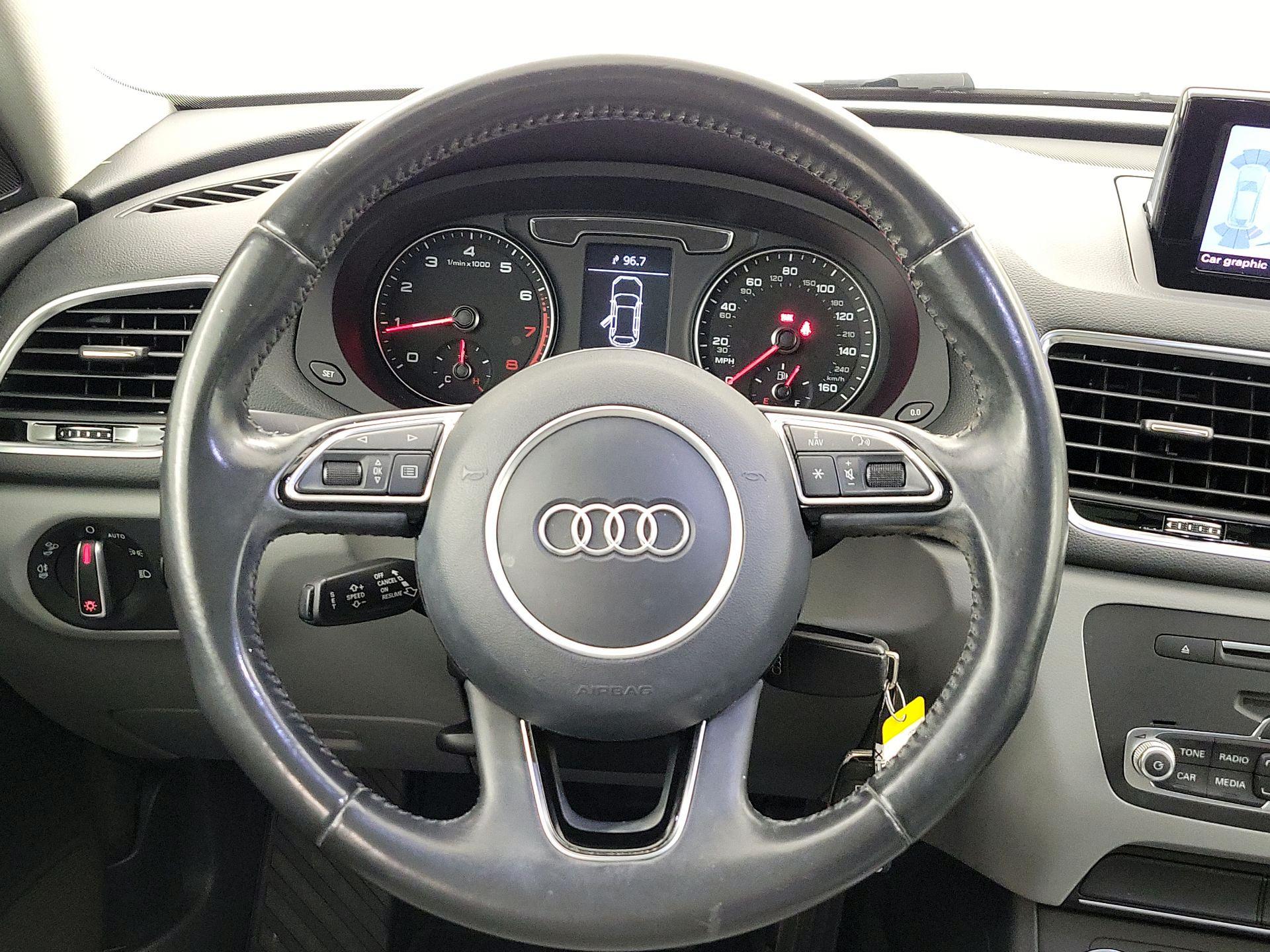 Thumbnail: 2017 Audi Q3 - 10