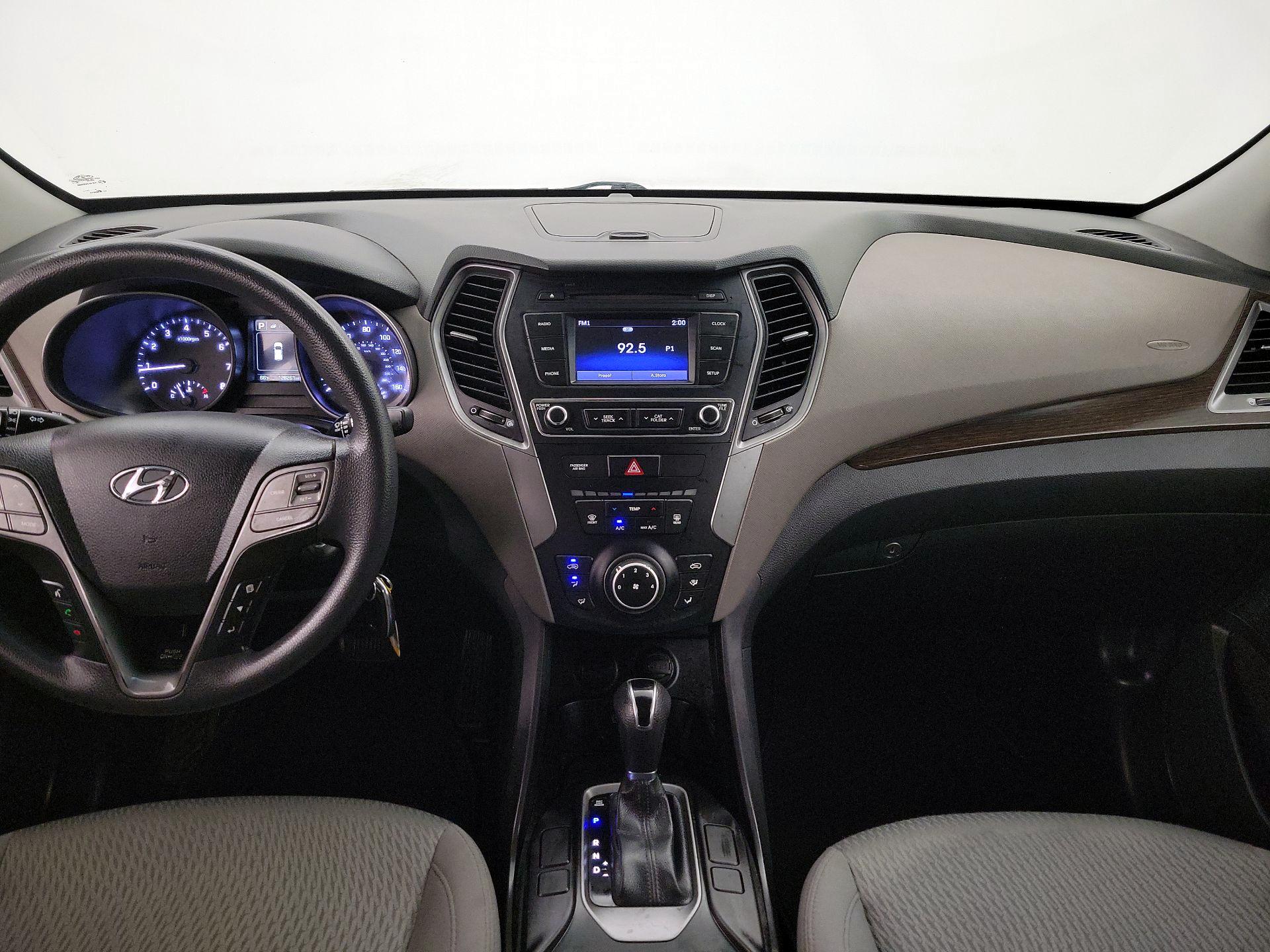 Thumbnail: 2017 Hyundai Santa Fe - 9