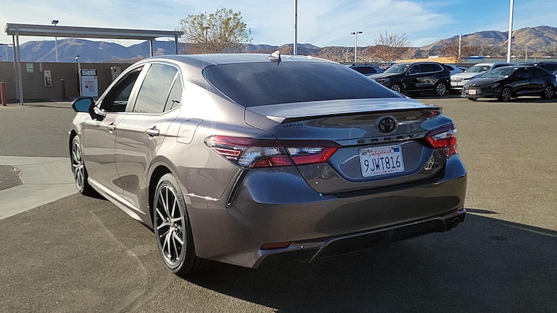 2024 Toyota Camry SE 7