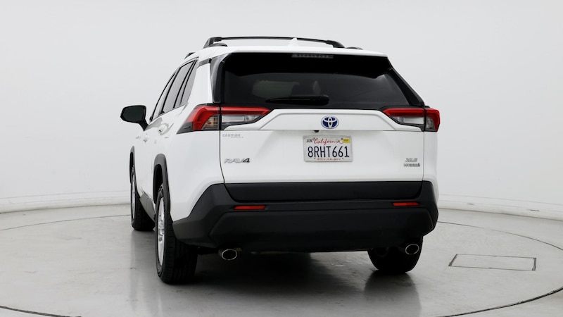 2020 Toyota RAV4 XLE 6