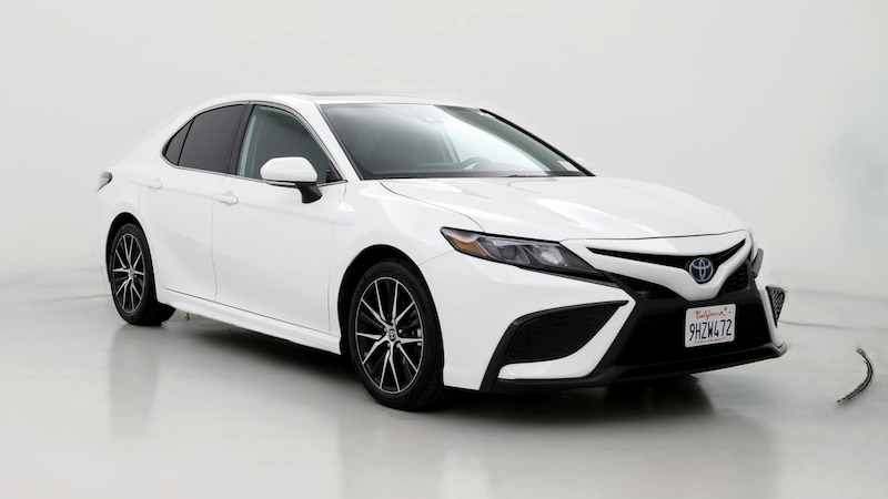 2024 Toyota Camry SE Hero Image