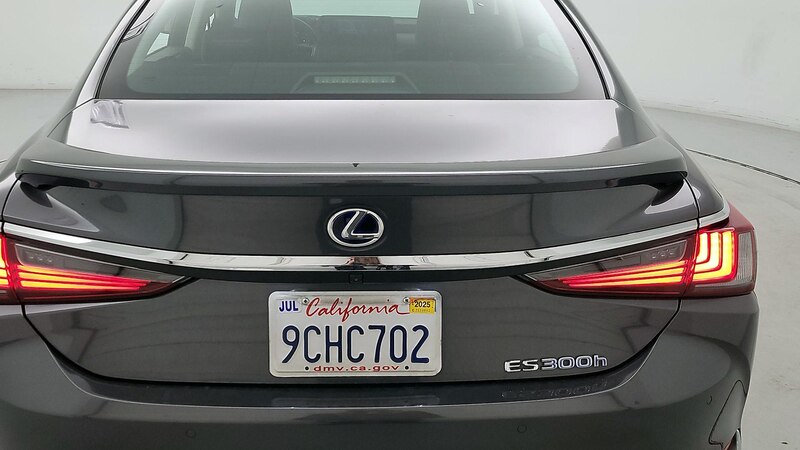 2022 Lexus ES Hybrid 300h 6