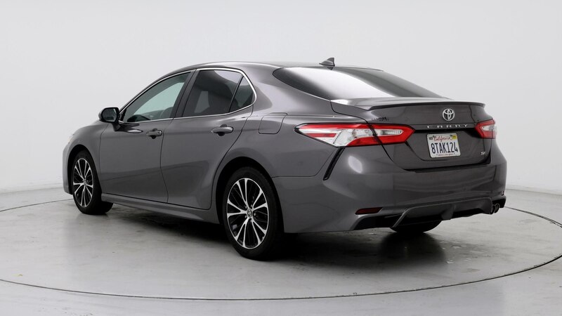 2020 Toyota Camry SE 2