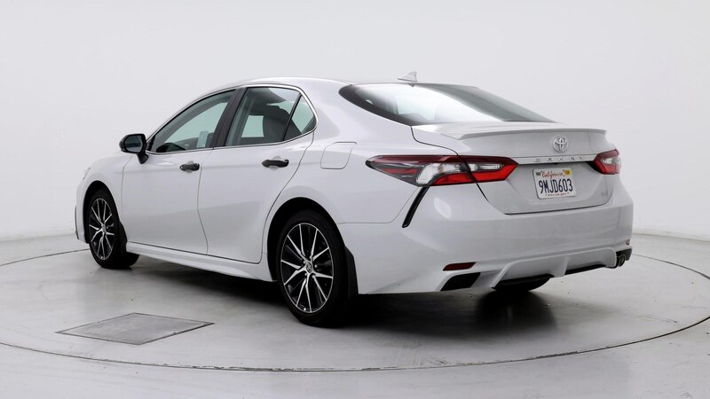 2024 Toyota Camry SE 2