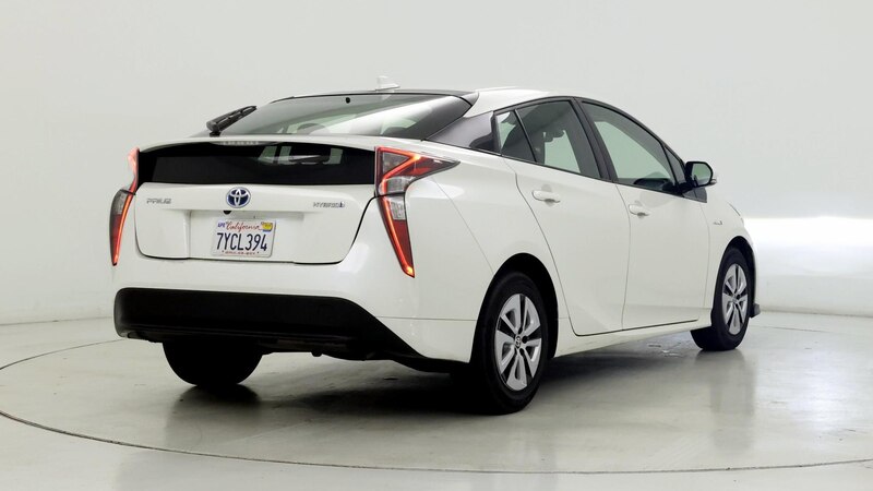 2017 Toyota Prius Three 8