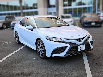 2024 Toyota Camry SE -
                Burbank, CA