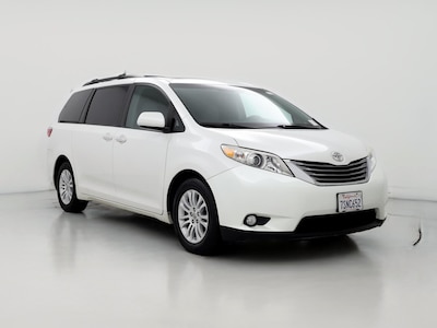 2016 Toyota Sienna XLE -
                San Diego, CA