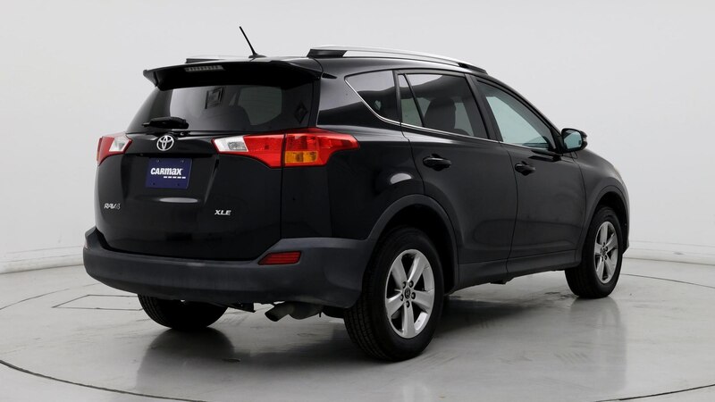 2015 Toyota RAV4 XLE 8