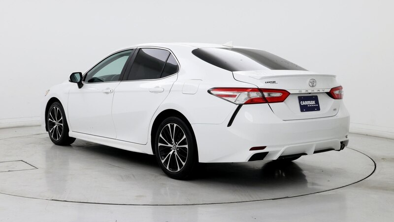 2020 Toyota Camry SE 2