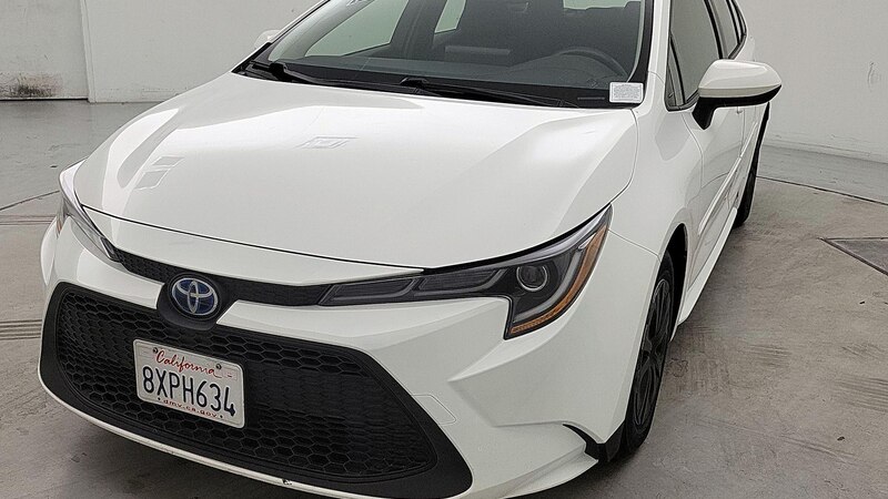 2022 Toyota Corolla LE 3