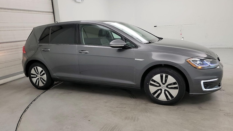 2019 Volkswagen Golf SEL 4