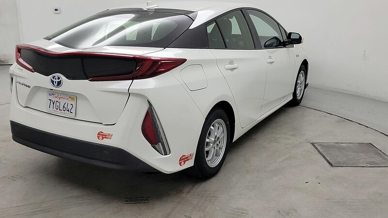 2017 Toyota Prius Prime Premium 5