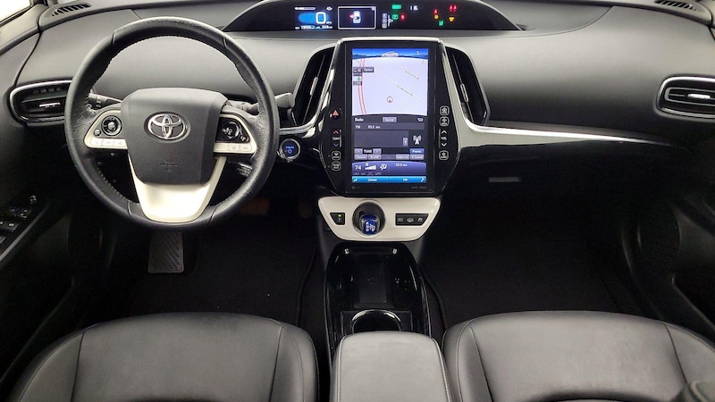 2017 Toyota Prius Prime Premium 8