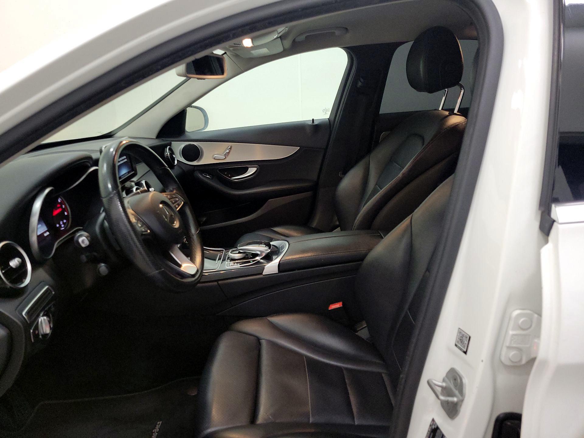Thumbnail: 2016 Mercedes-Benz C-Class - 11