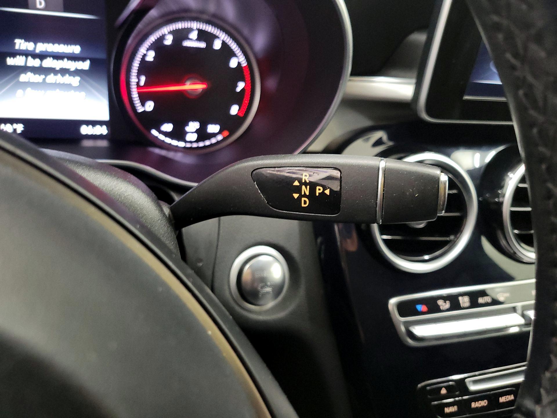 Thumbnail: 2016 Mercedes-Benz C-Class - 16