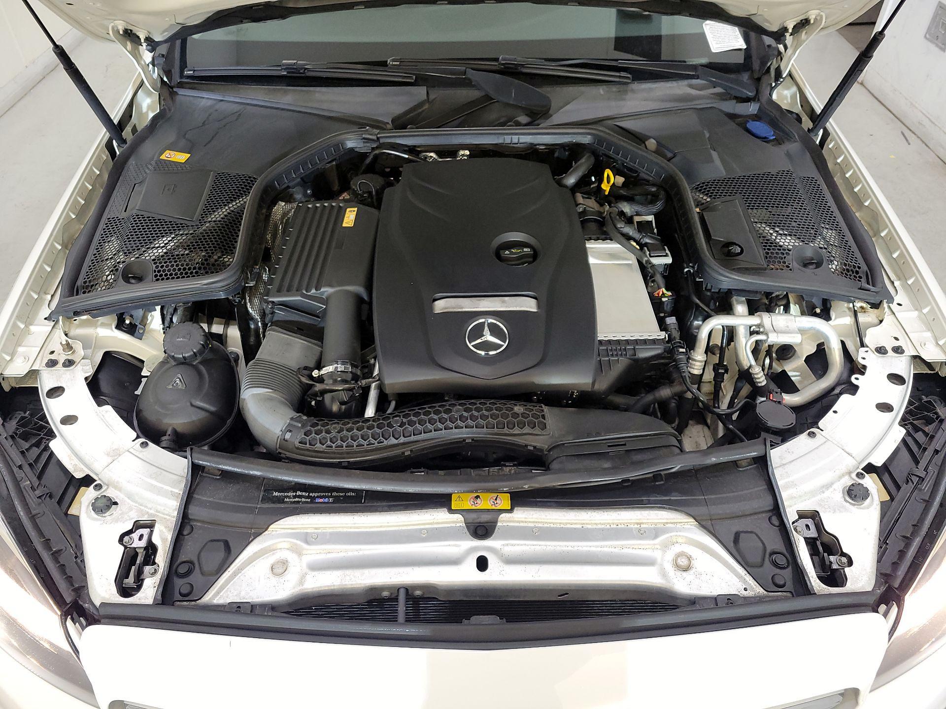 Thumbnail: 2016 Mercedes-Benz C-Class - 20