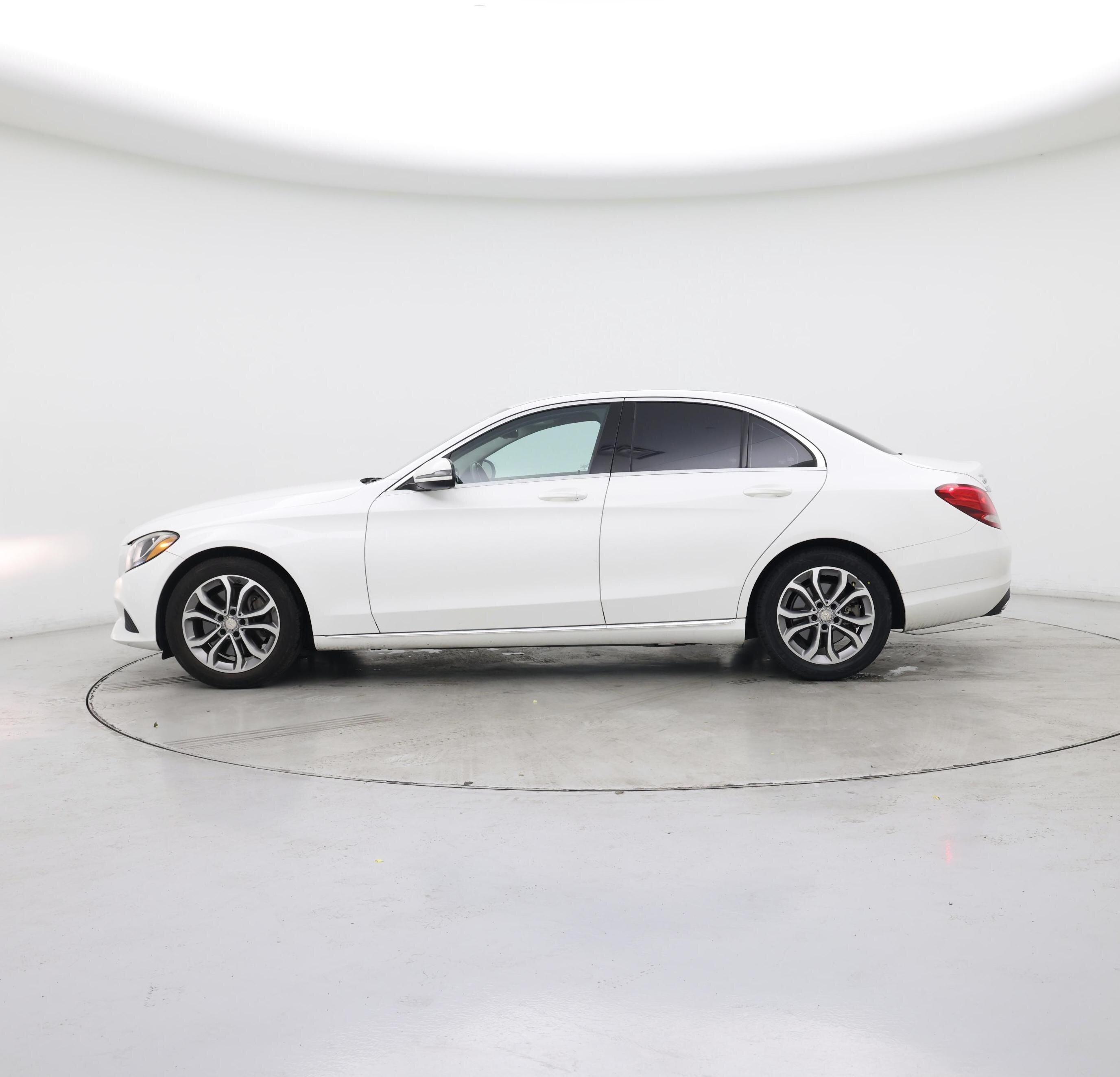 Thumbnail: 2016 Mercedes-Benz C-Class - 3
