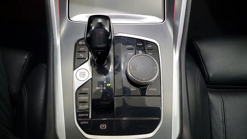 2021 BMW X6 sDrive40i 18