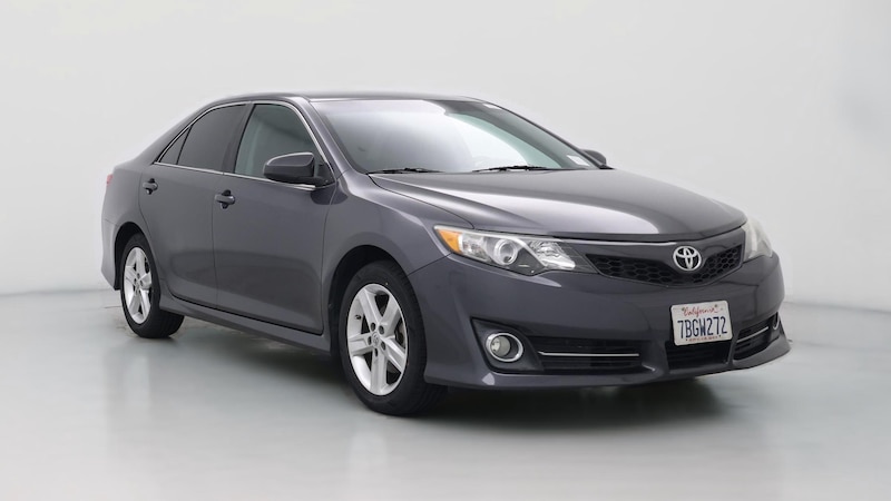 2013 Toyota Camry SE Hero Image