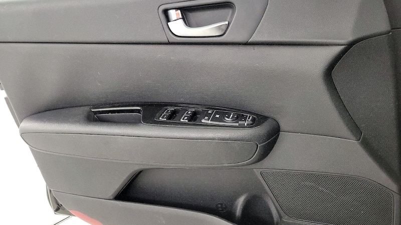 2020 Kia Optima EX 12