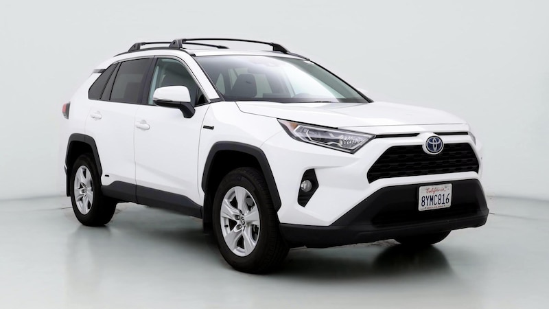 2021 Toyota RAV4 XLE Hero Image