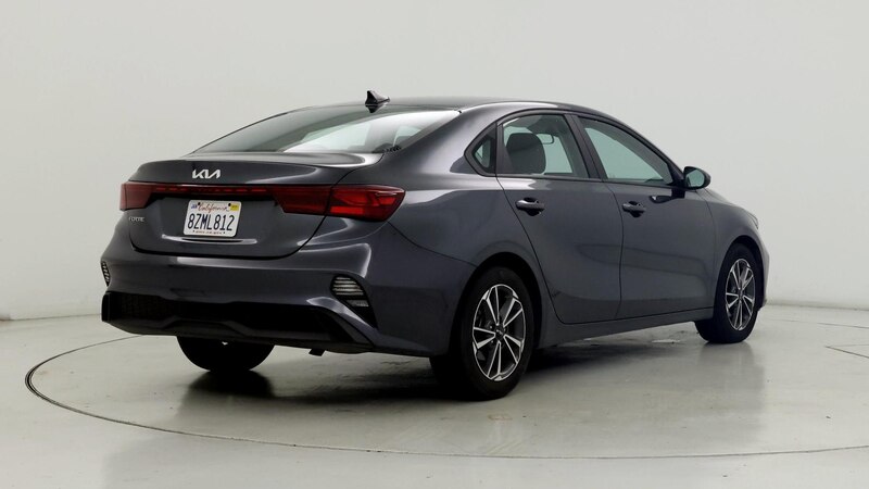 2022 Kia Forte LXS 8