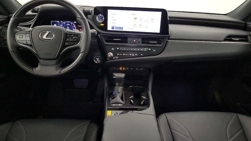 2024 Lexus ES Hybrid 300h Luxury 9