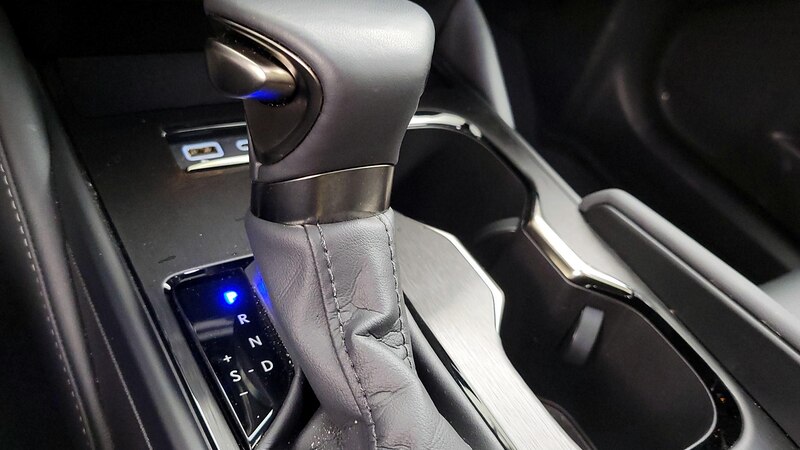 2024 Lexus ES Hybrid 300h Luxury 16