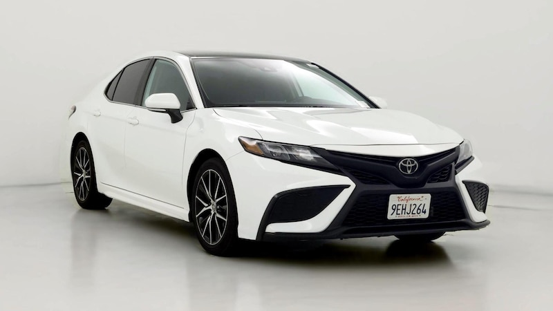 2023 Toyota Camry SE Hero Image