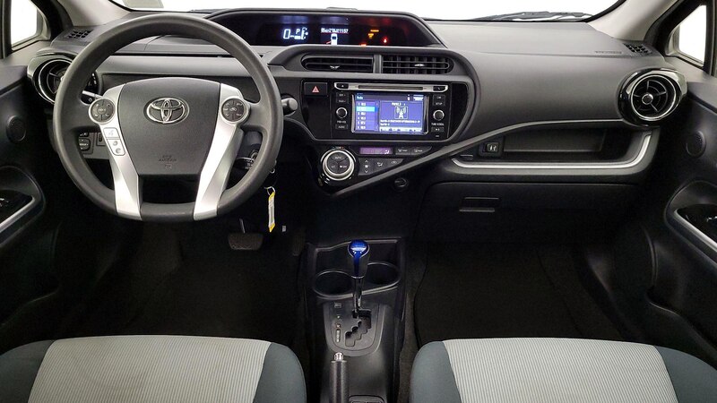 2015 Toyota Prius c Two 9