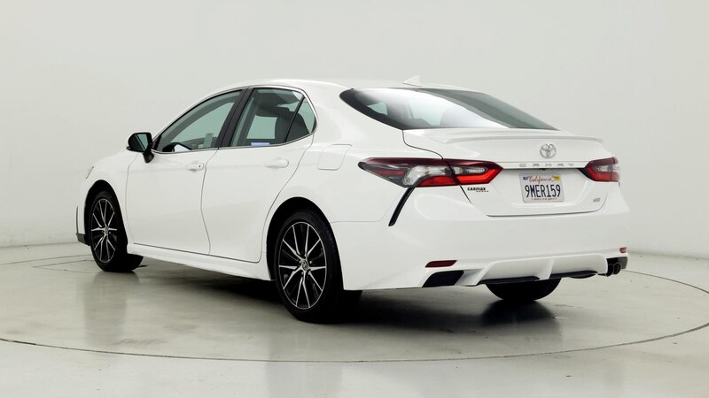 2024 Toyota Camry SE 2