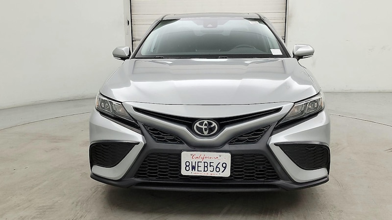 2021 Toyota Camry SE 2