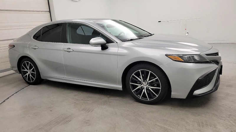 2021 Toyota Camry SE 4