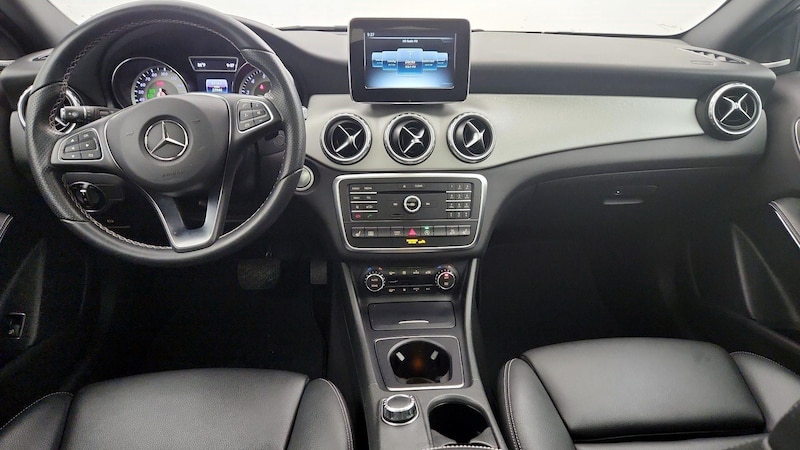 2017 Mercedes-Benz GLA 250 9