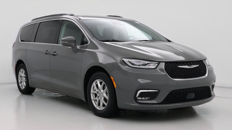2022 Chrysler Pacifica Touring L Hero Image