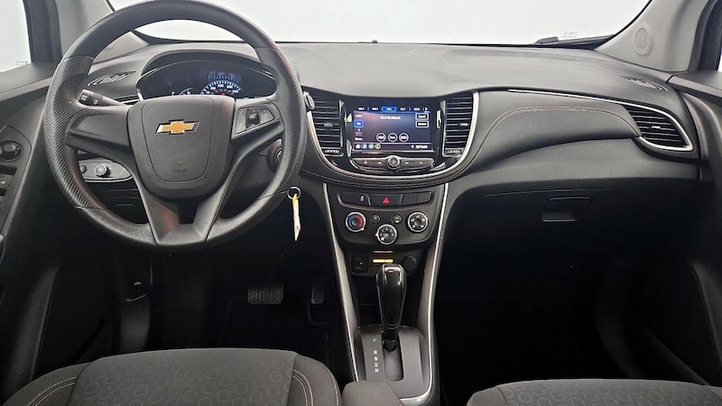 2021 Chevrolet Trax LS 9