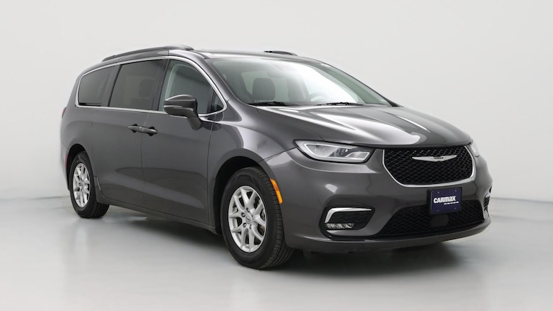 2022 Chrysler Pacifica Touring L Hero Image