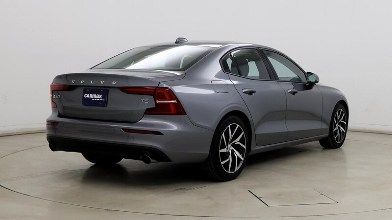 2020 Volvo S60 T5 Momentum 8