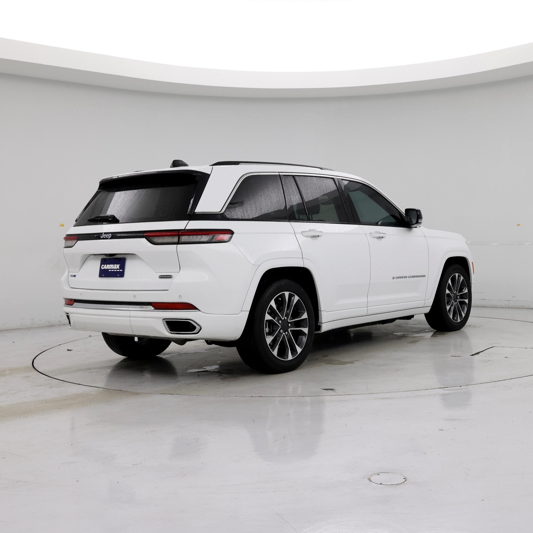 Thumbnail: 2022 Jeep Grand Cherokee - 8