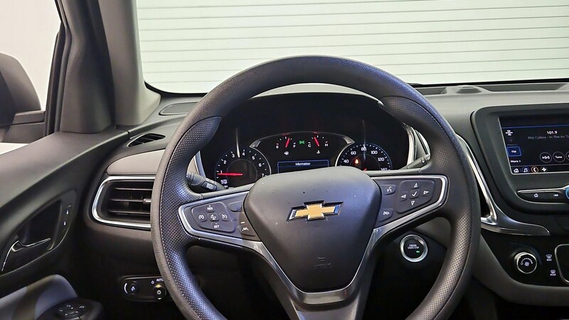 2022 Chevrolet Equinox LS 10