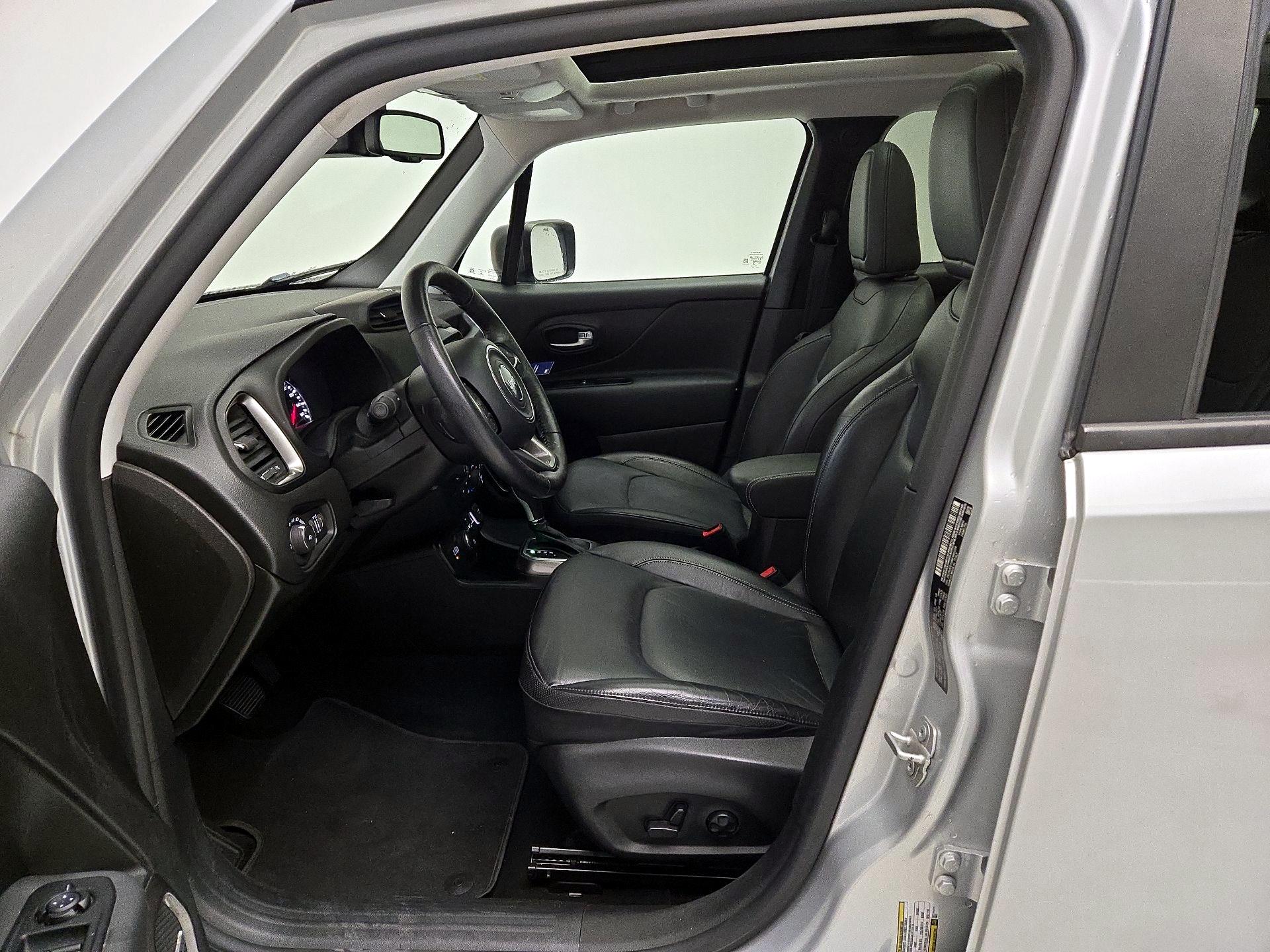 Thumbnail: 2021 Jeep Renegade - 11