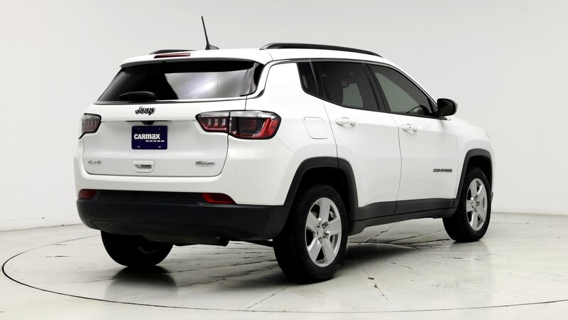 2022 Jeep Compass Latitude 8