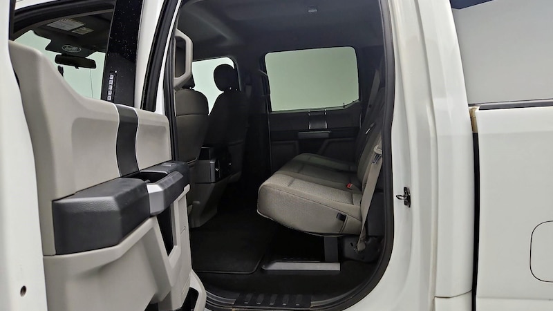 2019 Ford F-250 XLT 19
