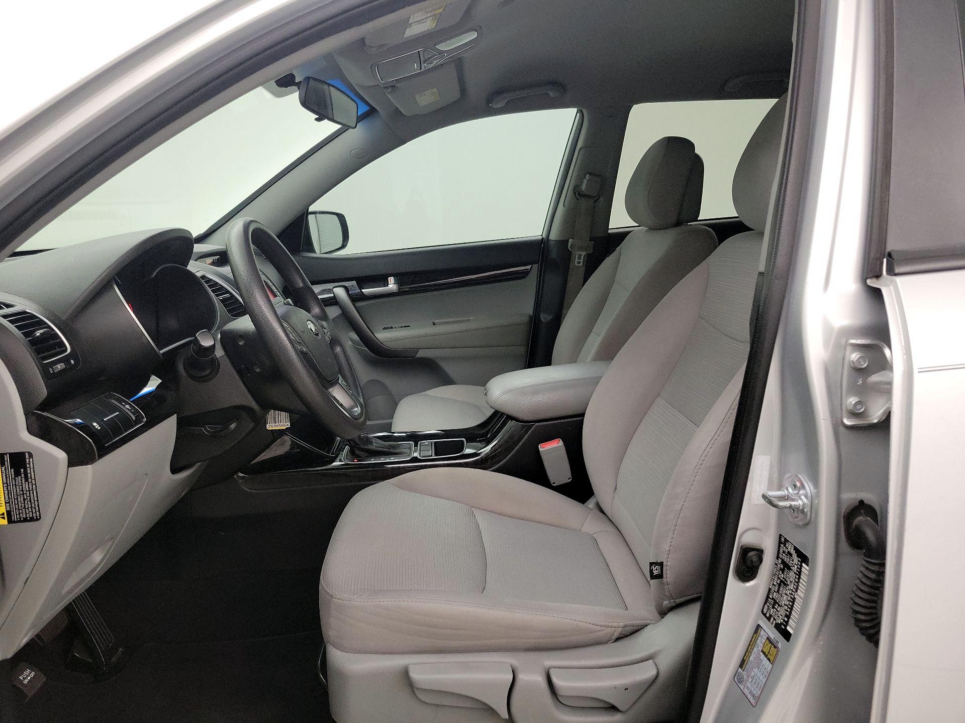Thumbnail: 2014 Kia Sorento - 11